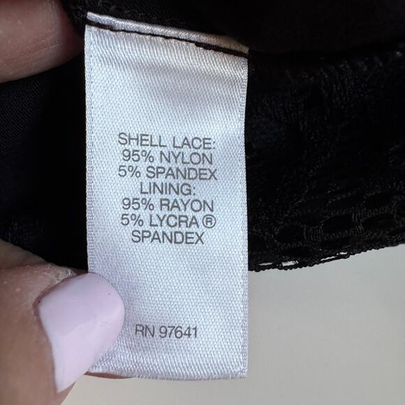 J. Jill Wearever Collection Black Lace Knit Pencil Pull On Scallop Edge 1X NWT - Picture 5 of 8